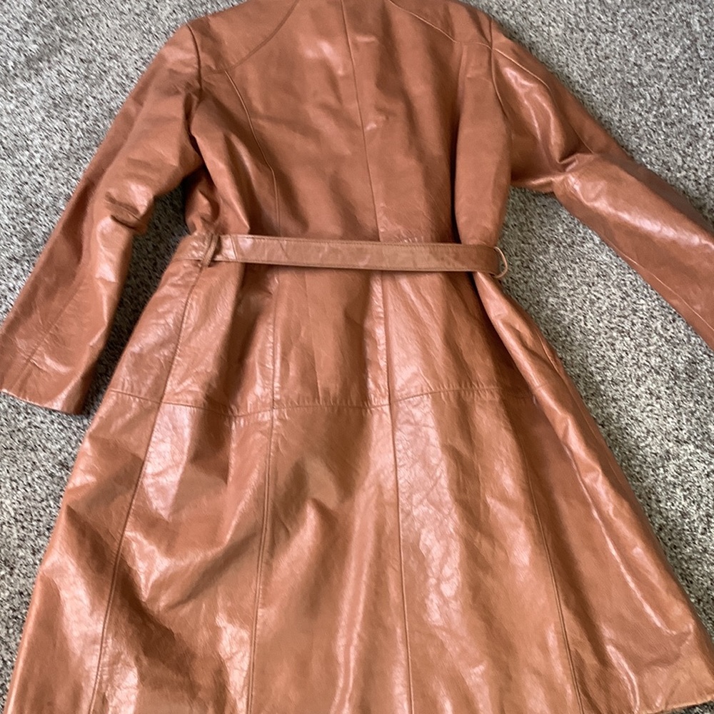 Leather trench coat , beautiful camel color in size XL - Picture 11 of 15